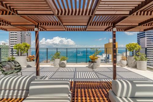 Apto Luxo Piscina Rooftop Academia WiFi Vista Mar 1604