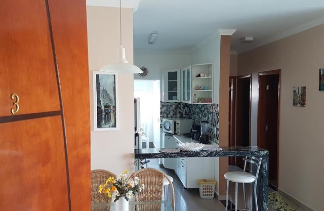 APTO NO CENTRO DE ÁGUAS DE LINDOIA