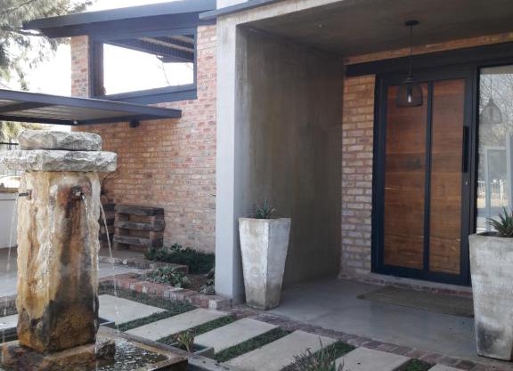 Aqua Le Blanc Guesthouse