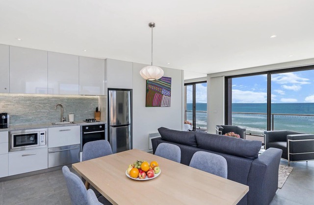 Aqua Mist Penthouse - extraordinary ocean-views
