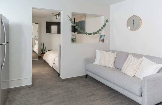 AQUA Terrazas 2+3 | 2-Studio Beach Suite w Pool
