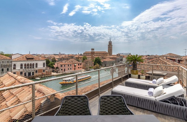 AQUAMARE Suite | BOUTIQUE Apartment