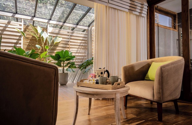 Ara by Colombo Villas