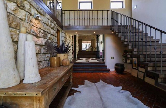 Arc House Family Villa | Large garden & pool