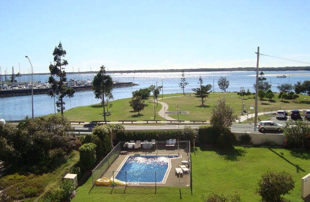 Arcadia - On the Broadwater
