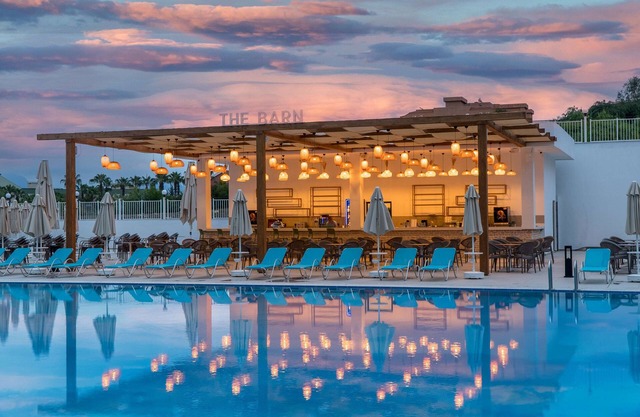 Arcanus Hotels Trendline Side