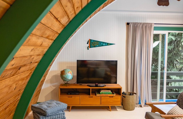 Arched A-Frame Cabin near Mt Baker with Firepit, Gas Grill & Wood-Burning Stove