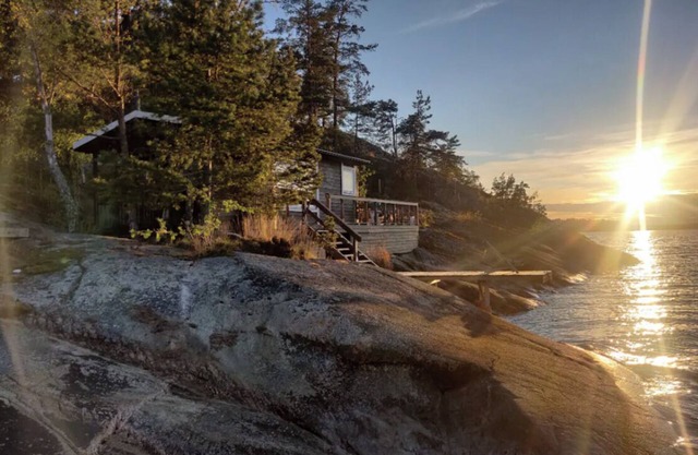 Archipelago Hideaway with Panoramic Seaview