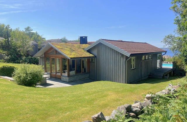 Architect-designed villa with pool, sauna and sea view in Mjörn | SE09124