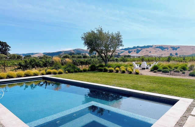 Architect’s Poolside Vineyard Residence - 7 Min from Sonoma Square