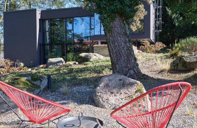 Architektenhaus Hello in Erbach mit High End Interieur zentral aber ruhig