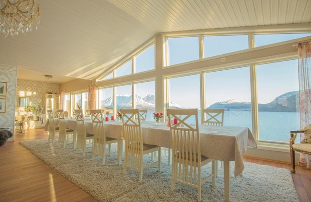 Arctic Panorama Lodge