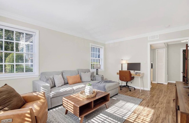 Ardsley Upscale Living Unit #2