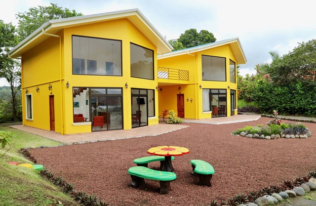 Arenal Lakeview Villa