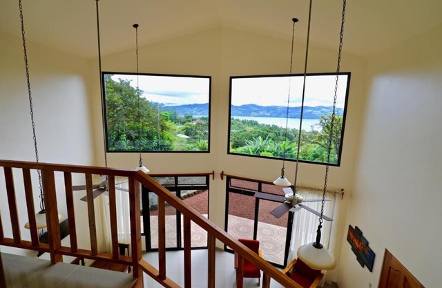 Arenal Lakeview Villas 1