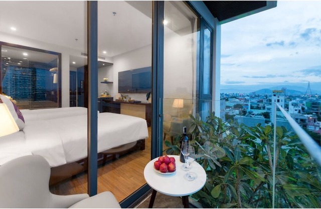 Aria Grand Hotel and Apartments (Family Balcony Room 3)