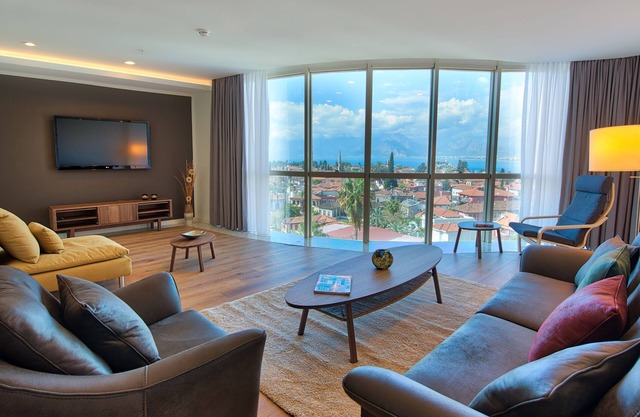 ARKK HOMES 5,6,7,8 / 2 BEDROOM APARTMENT WITH SEA VIEW Max. 5 people capacity.
