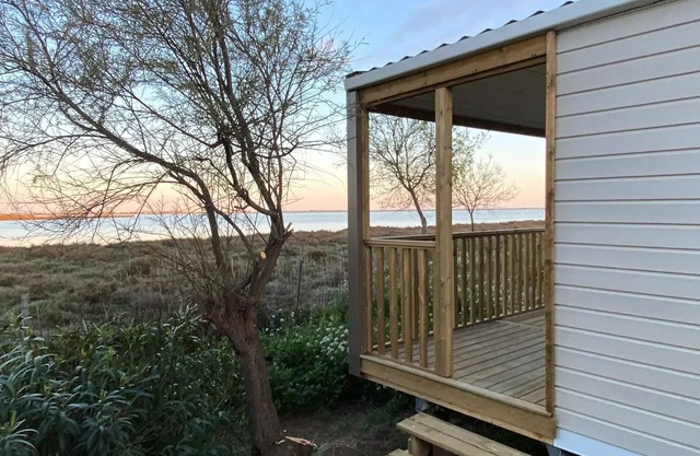 Arnel Campsite * - Mobile home Loggia Bay - View pond - 2ch - 4 people