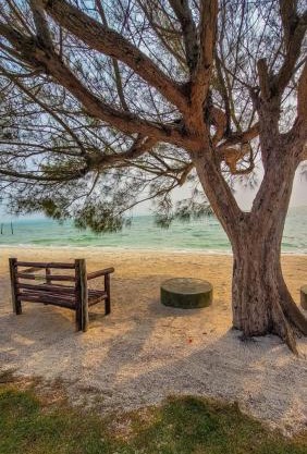 Arraial do Cabo casa SOBRADO com piscina entre o Mar e a Lagoa em Cond Villaggio Valtellina