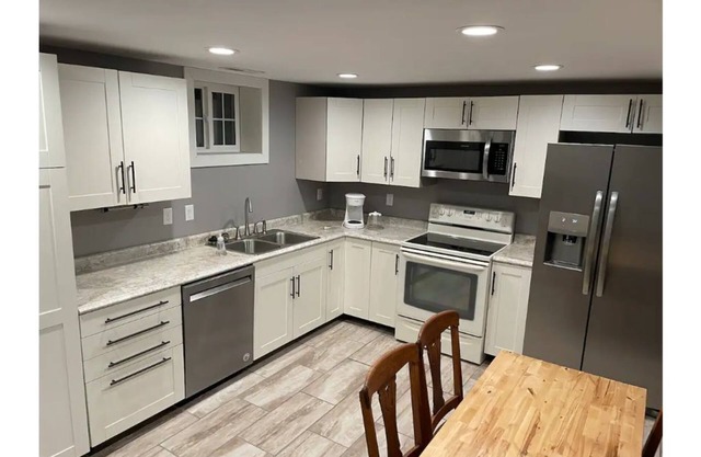 Arrowhead2! An updated westside charmer!