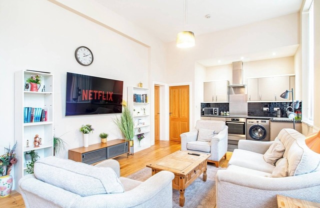 Art Deco 1-Bedroom Apartment in Sheffield