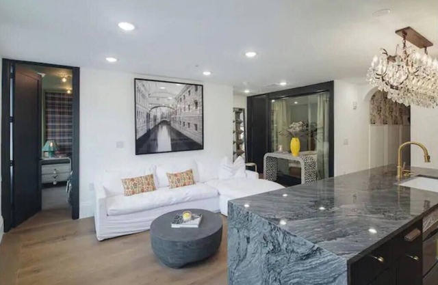 Art Museum Luxury Two-Bedroom