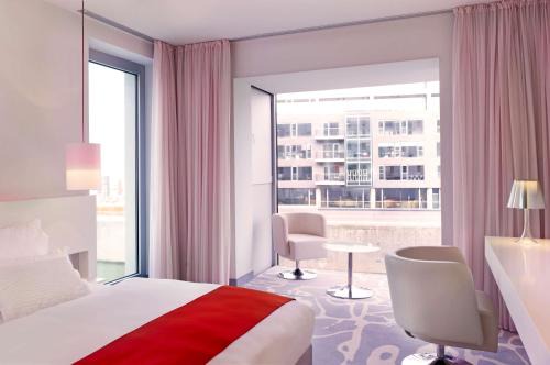 art'otel cologne, Powered by Radisson Hotels