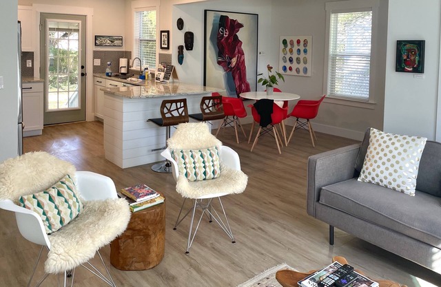 Arthouse, freshly renovated 2 bedroom residential