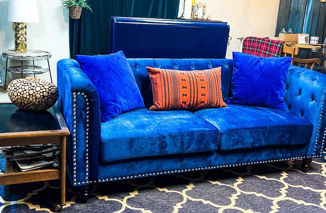 Artistic and Creative Vibe with Indoor Swing 2 Blocks to Downtown & near SEMO