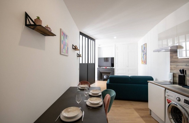 Arty - Nice studio place Valmy