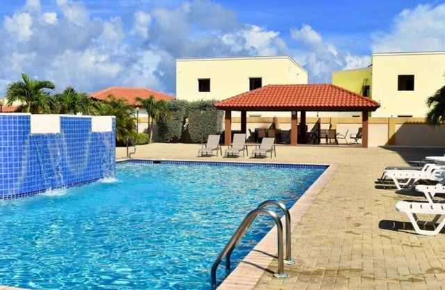 Aruba Breeze Condo