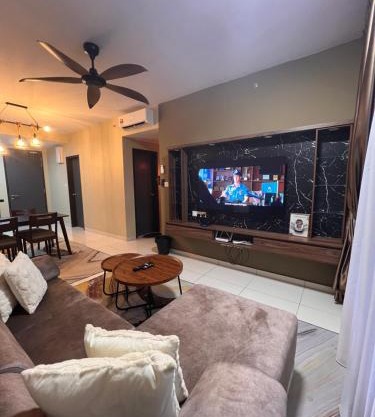 AS Homestay Gamuda Gardens Gaia Residence 2R1B Rawang Skyline Luge