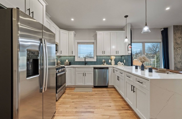 Ask 20%Off Free Parkng 2br 2ba+2King bd EWR 15min