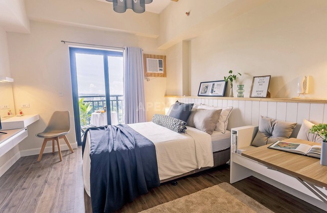 Astonishing Home Office Balcony Cebu CBD Furnished