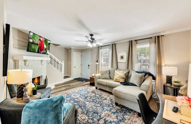 ATH-Marietta/Smyrna- 3BR- Pet Friendly (271timber)