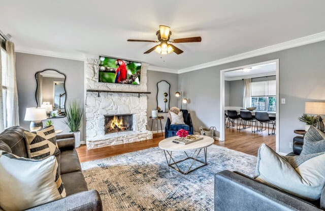ATH - Smyrna - 5BR - Pet Friendly -Fenced (autumn)