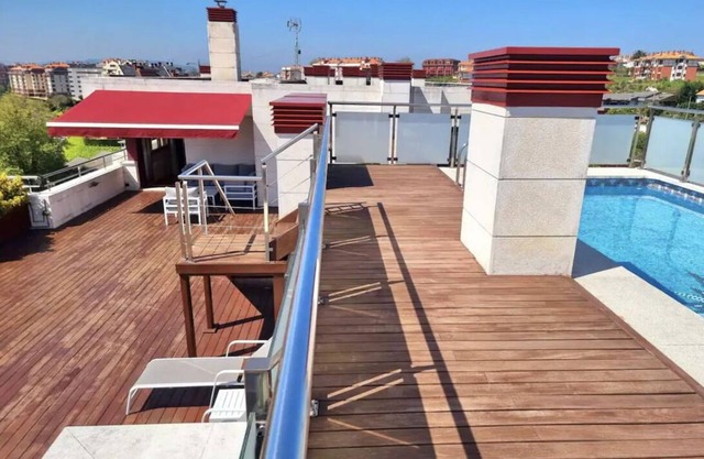 Atico EN Santander Ciudad CON Piscina Privada EN Gran Terraza Y 2 Garajes