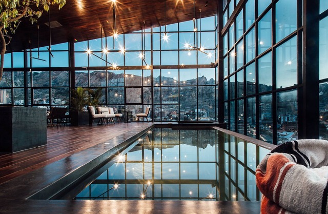 Atix Hotel
