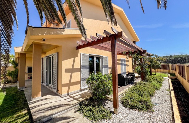 Atlantic House - 5 minutes from the beach