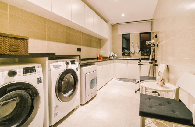 Atour Hotel Wuhan Changqing Road Branch