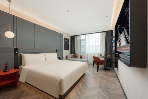 Atour S Hotel Chengdu Huaxi Provincial Stadium Metro Station