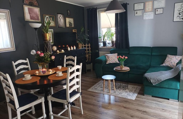 Atrakcyjny apartament z dużym ogrodem