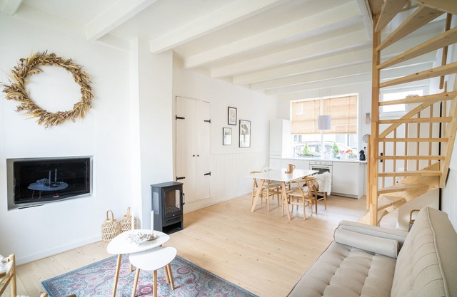 Attractive 4 person vacation home in Scherpenisse, Tholen
