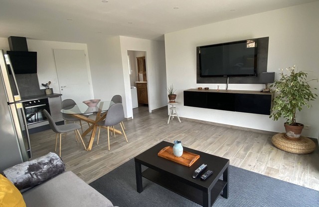 Attractive 50 m2 T2 apartment in the hamlet of Eccica