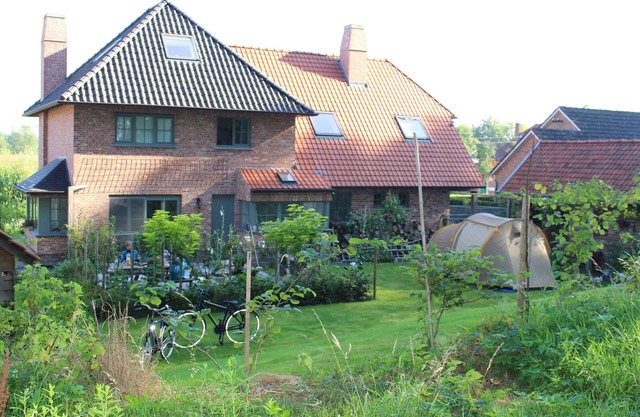 Attractive natural house set against the Leopold Canal.