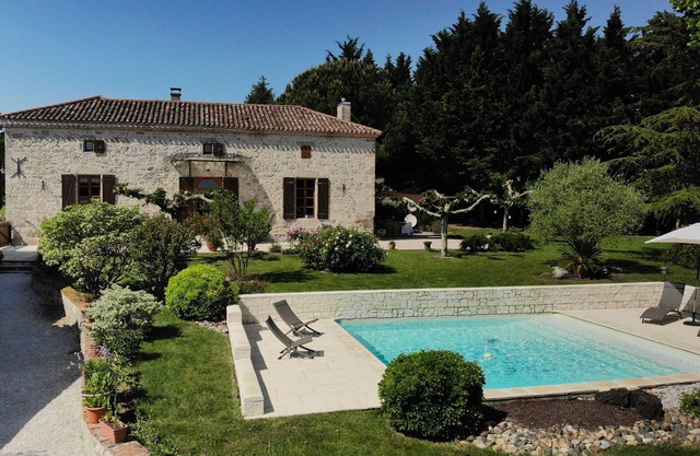 Attractive room in a peaceful, country home