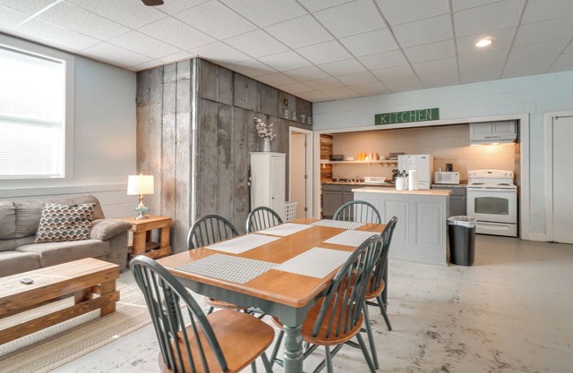ATV Adventures Await: Tennessee Riverside Retreat