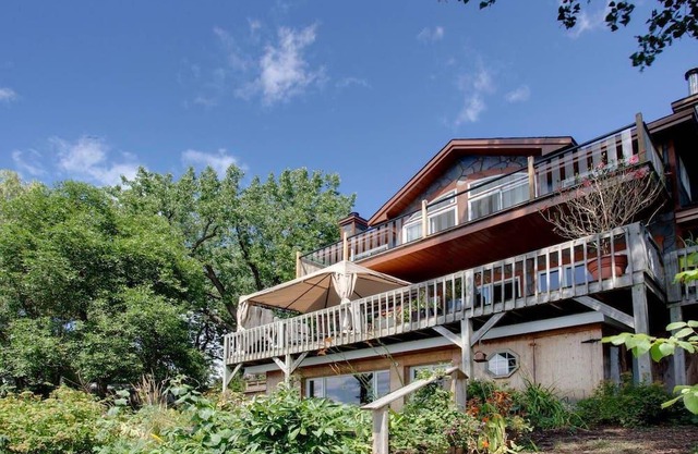 Au bord de l'eau Lakefront apartment