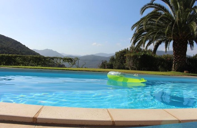 Au coeur de l'arriere Pays Rez de chaussé de Villa DOMAINE A PRESA