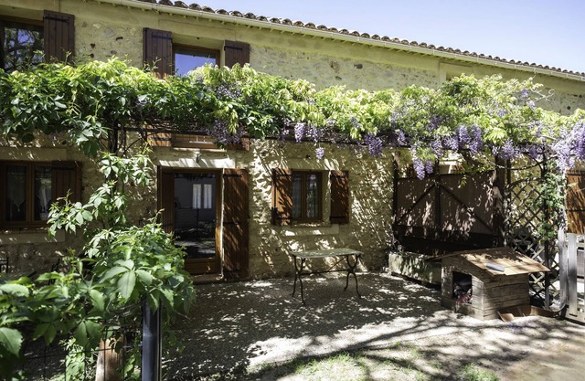 AU Coeur DU Luberon Idealement Situe Pour Visiter LE Region